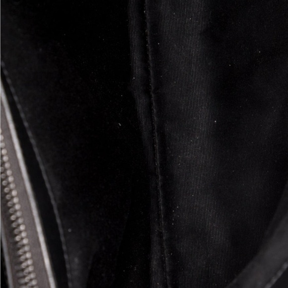 AUTHENTIC  Yves Saint Laurent Black LouLou medium Shoulder Bag - Picture 5 of 5